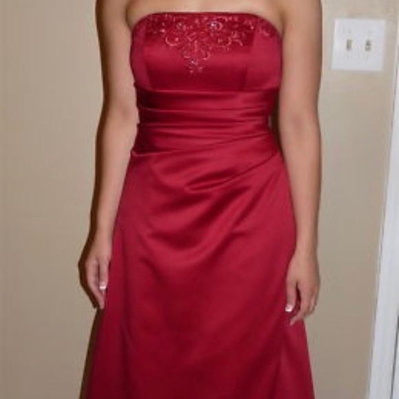 David’s Bridal Formal Bridesmaid Dresses - Picture 4 of 4